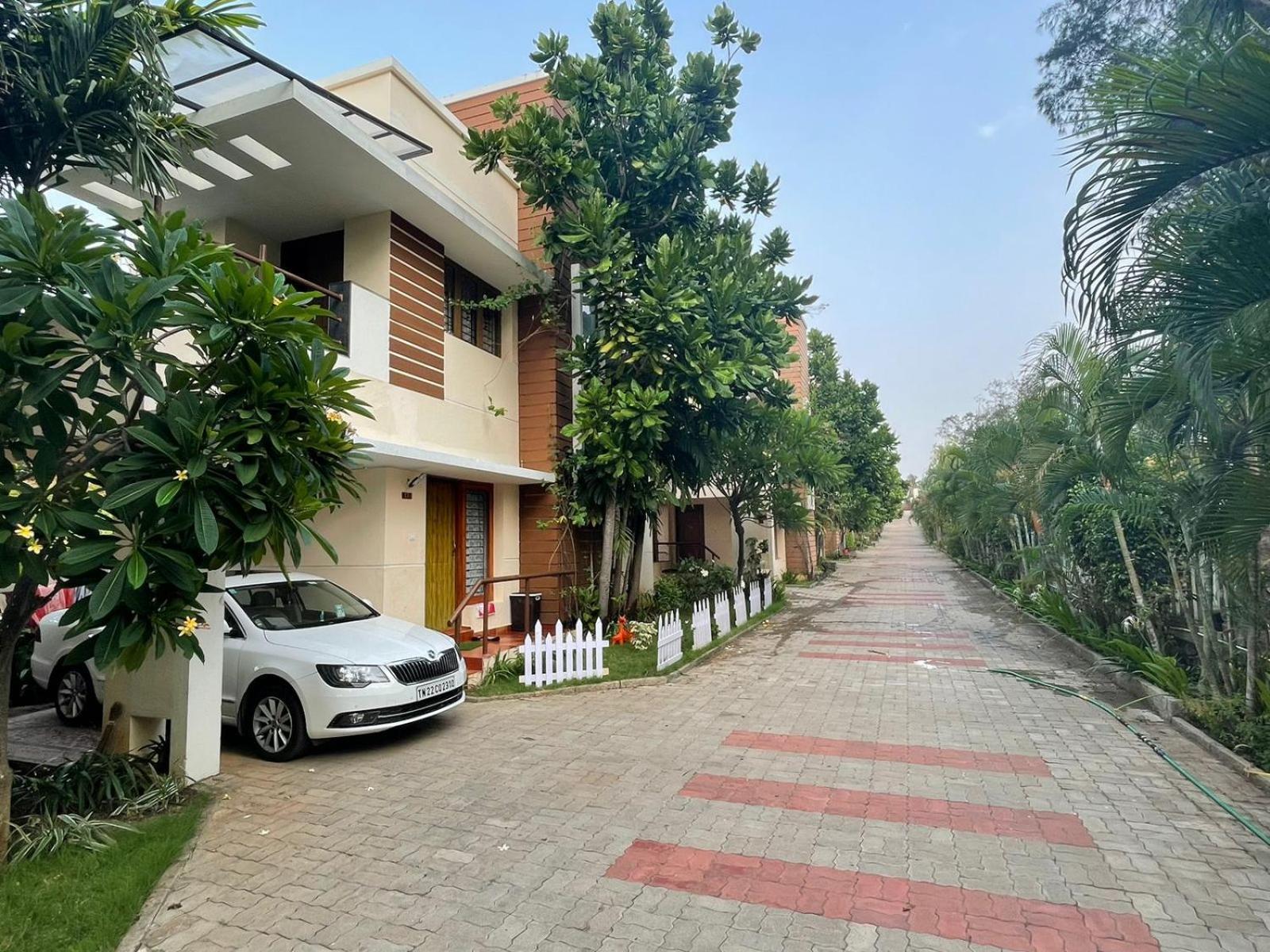 Barefootbay - Villa With Private Beach Access Chennai Eksteriør billede